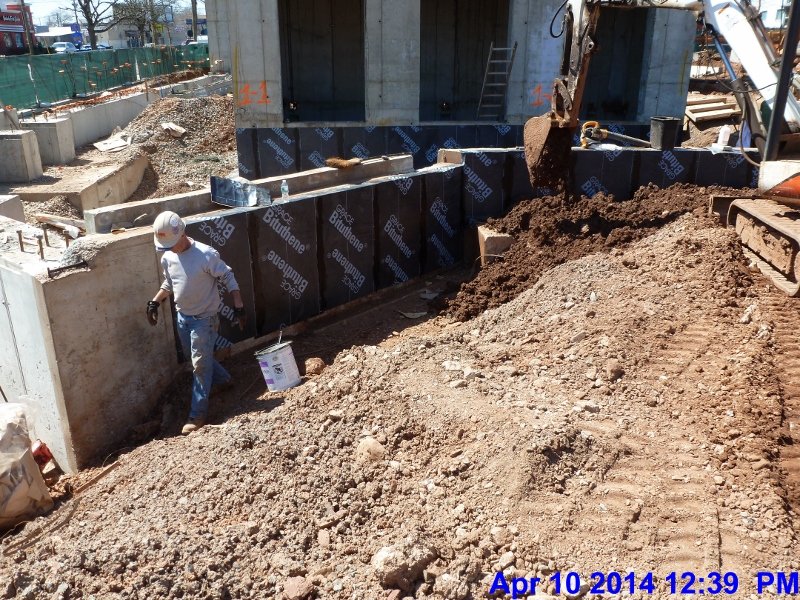 Backfilling foundation walls at Monumental Stairs Facing East (800x600)